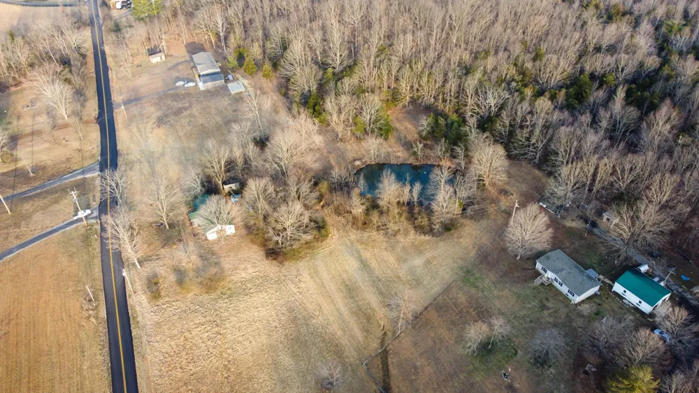1672 Rabe Coats Rd Westmoreland, TN 37186