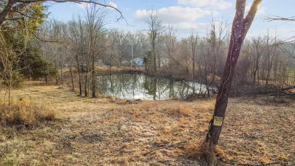 1672 Rabe Coats Rd Westmoreland, TN 37186