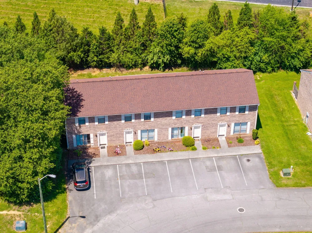 900 Stratford Circle NW Cleveland, TN 37312