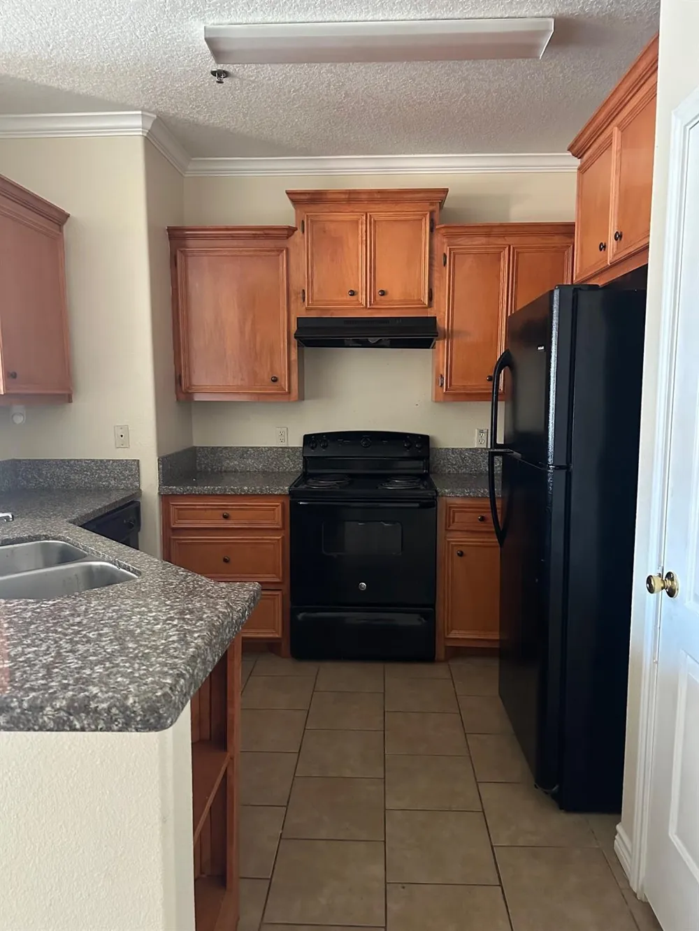 107 Oak Park Drive #00 Clute, TX 77531