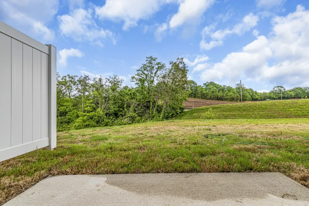 1518 Smoketree Rd Antioch, TN 37013