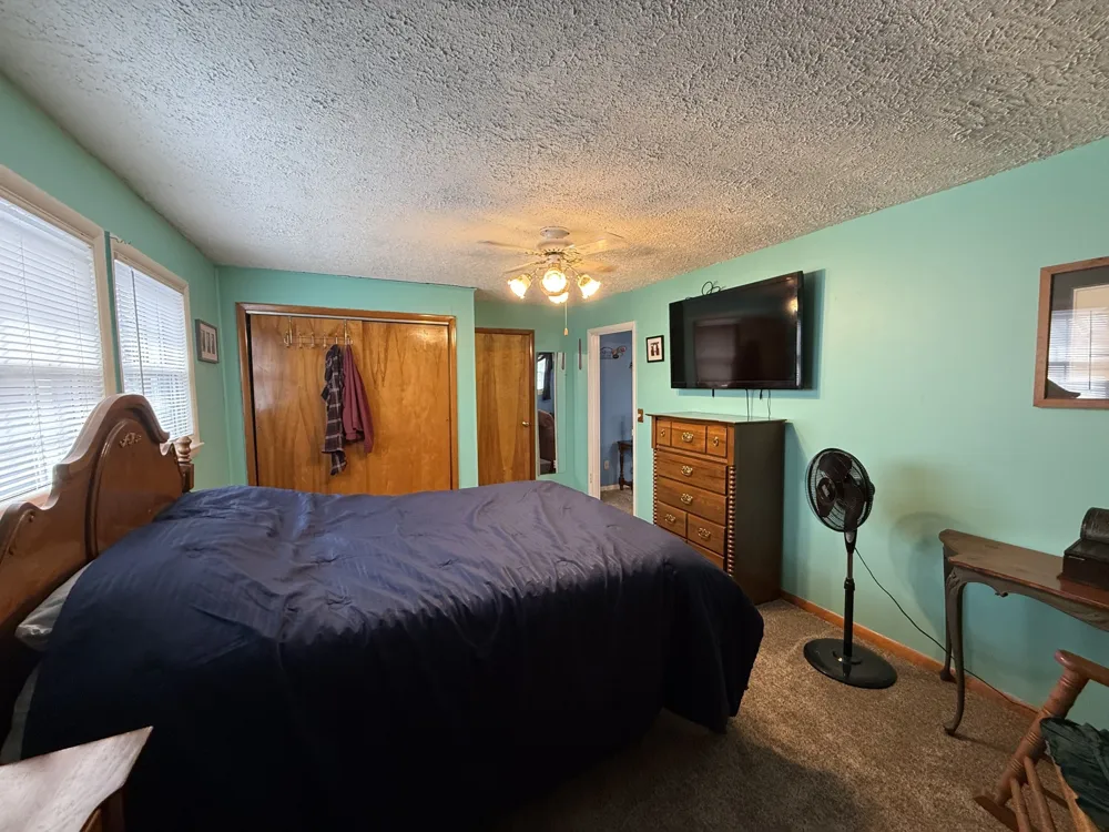1252 State Route 176 Greenville, KY 42345