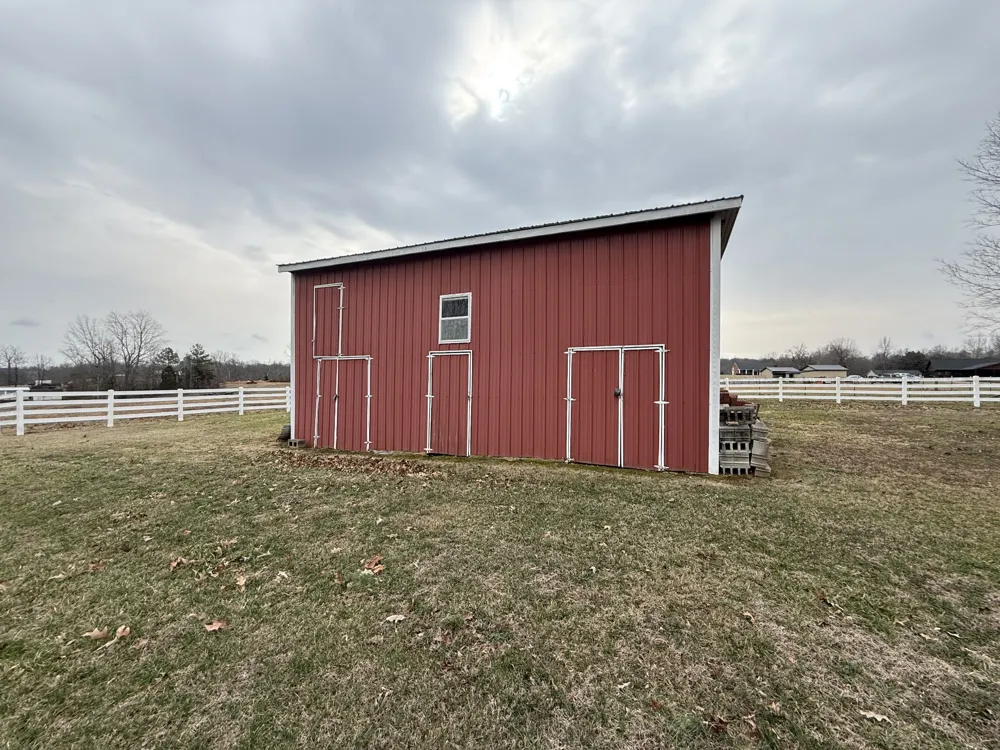 1252 State Route 176 Greenville, KY 42345