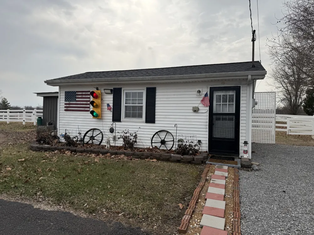 1252 State Route 176 Greenville, KY 42345