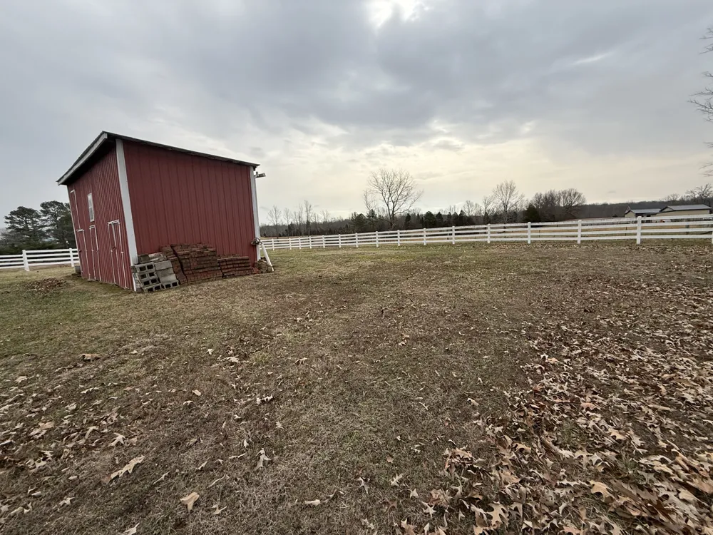 1252 State Route 176 Greenville, KY 42345