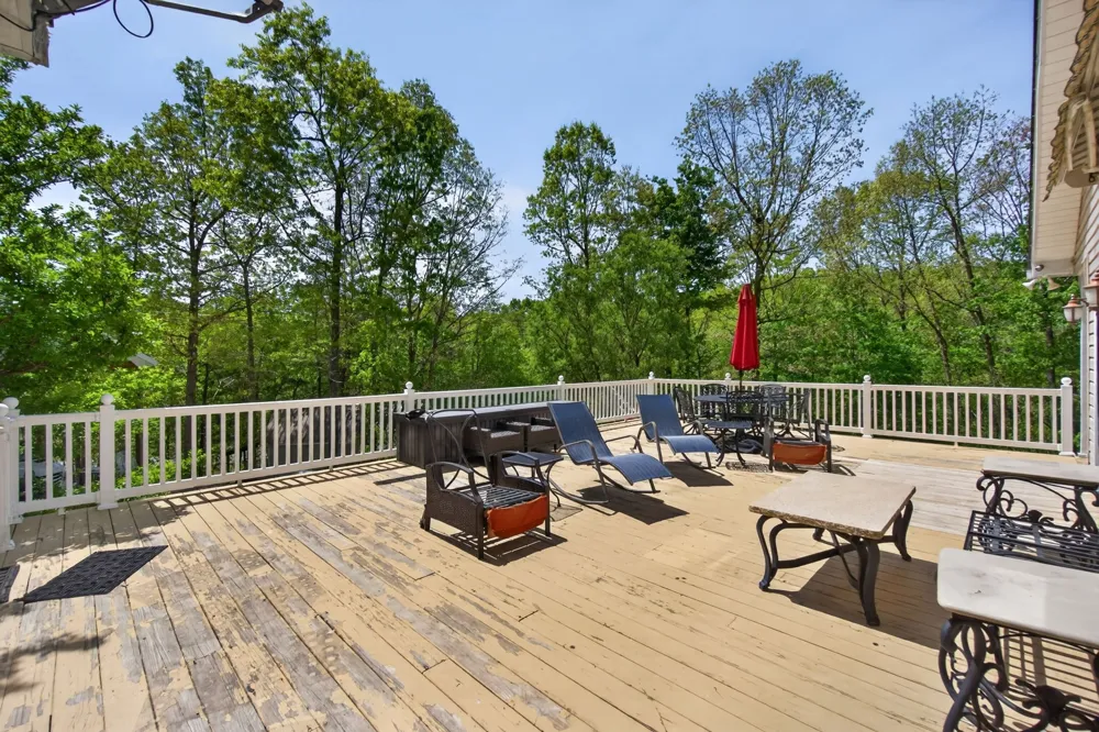 2144 Street Place Loop Monterey, TN 38574