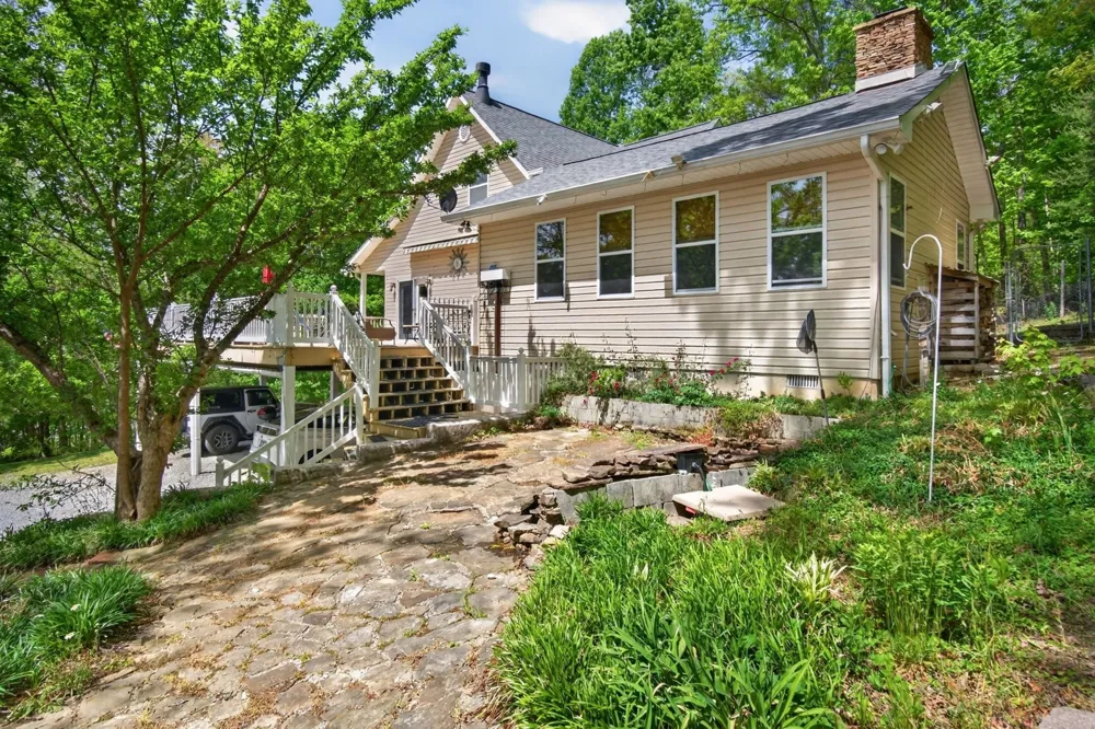 2144 Street Place Loop Monterey, TN 38574