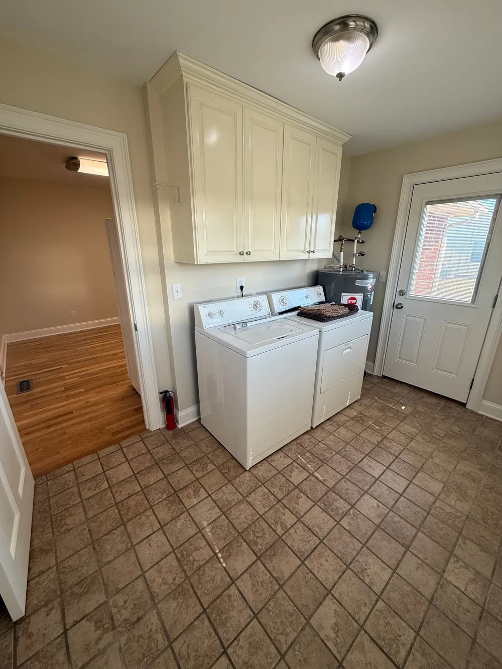 1353 Highway 70 Kingston Springs, TN 37082