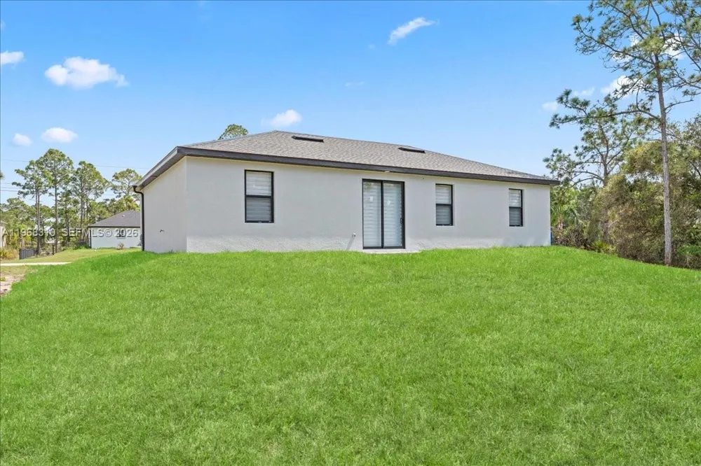 724 Drury Ave Lehigh Acres, FL 33974