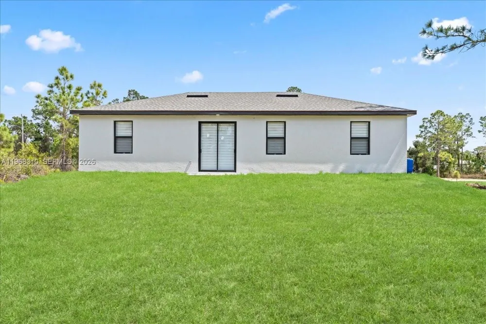 724 Drury Ave Lehigh Acres, FL 33974