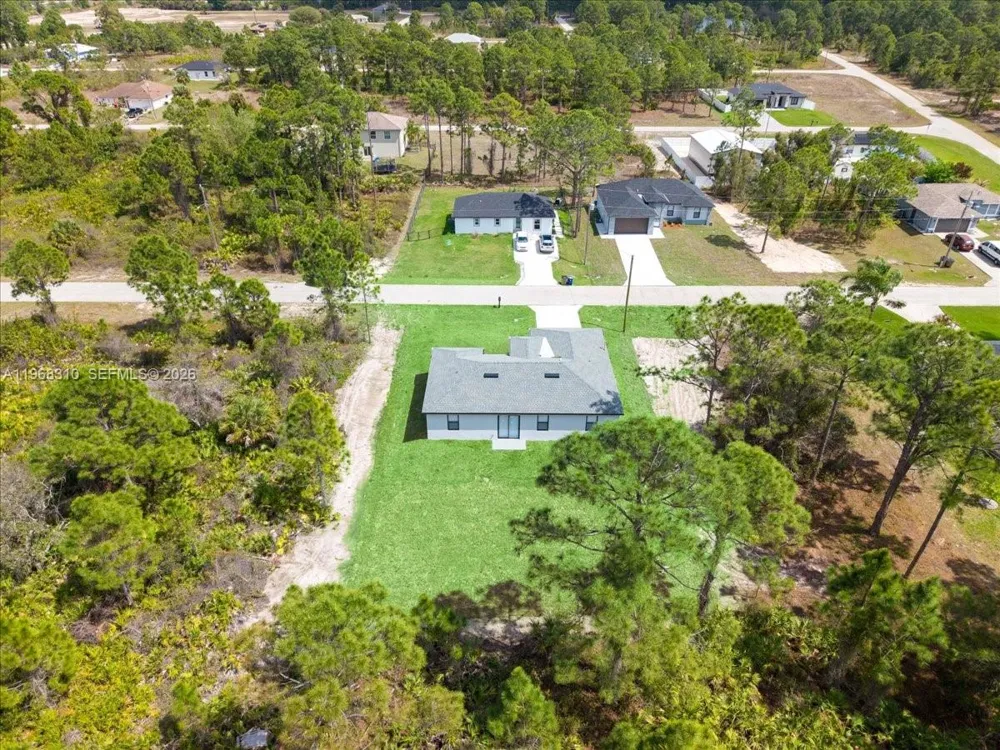 724 Drury Ave Lehigh Acres, FL 33974