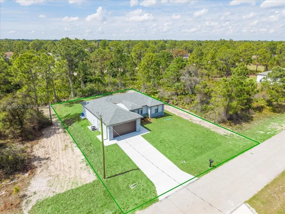 724 Drury Ave Lehigh Acres, FL 33974