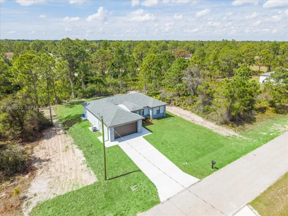 724 Drury Ave Lehigh Acres, FL 33974