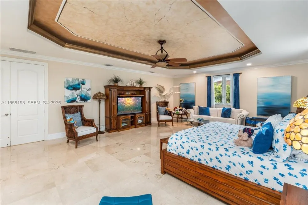 7851 NW 166th Ter Miami Lakes, FL 33016