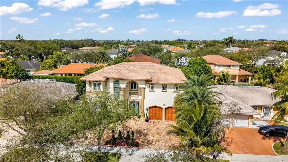 7851 NW 166th Ter Miami Lakes, FL 33016