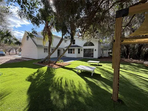 4120 Palomino Dr