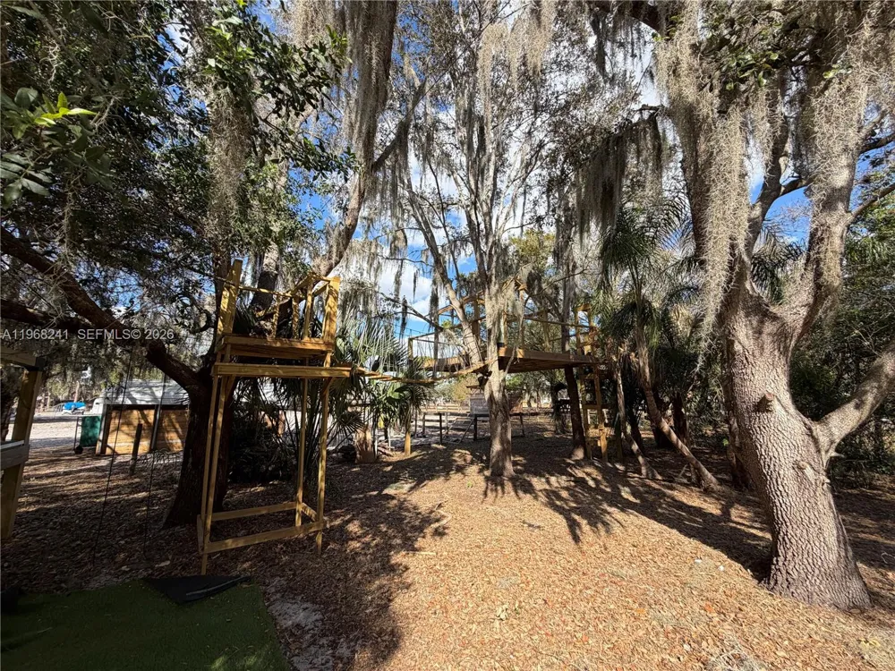4120 Palomino Dr Sebring, FL 33875