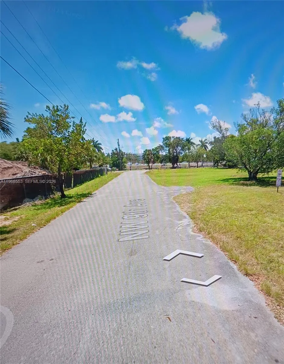 NW 9th Ave Pompano Beach, FL 33060