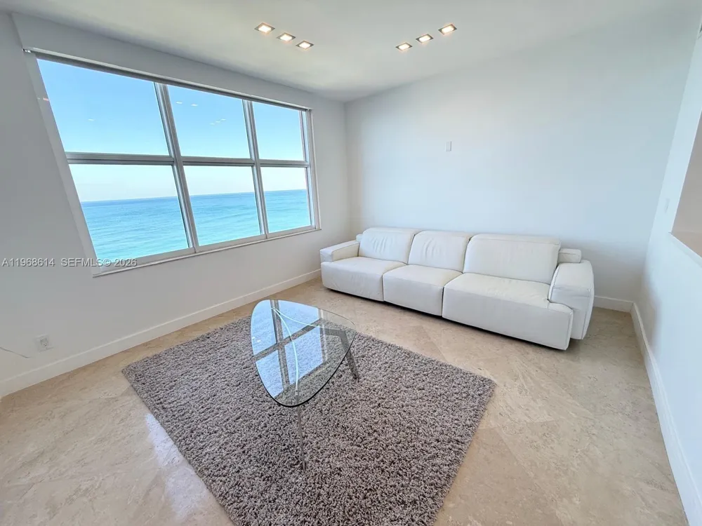 2100 Ocean Blvd #12D Fort Lauderdale, FL 33305