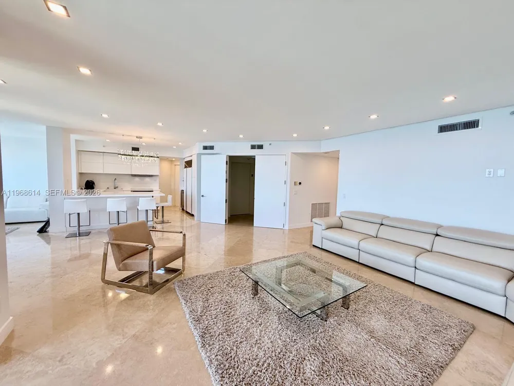 2100 Ocean Blvd #12D Fort Lauderdale, FL 33305