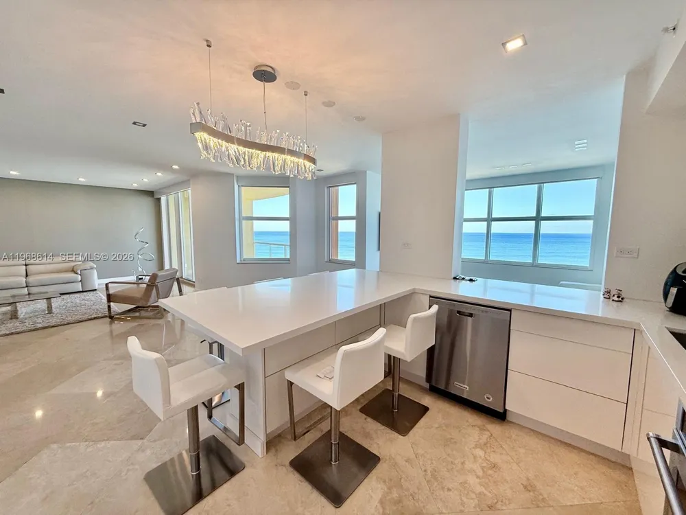 2100 Ocean Blvd #12D Fort Lauderdale, FL 33305