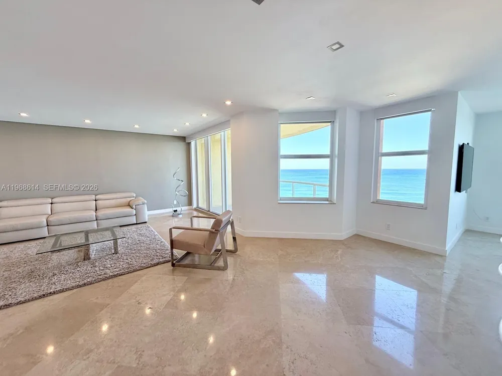 2100 Ocean Blvd #12D Fort Lauderdale, FL 33305