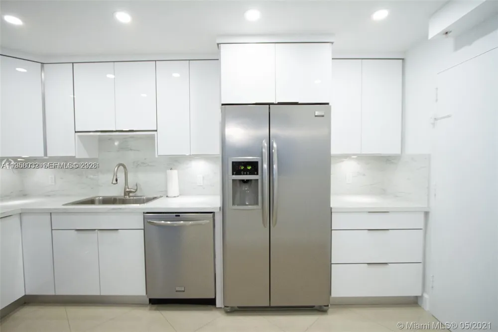 3801 S Ocean Dr #PH16S Hollywood, FL 33019