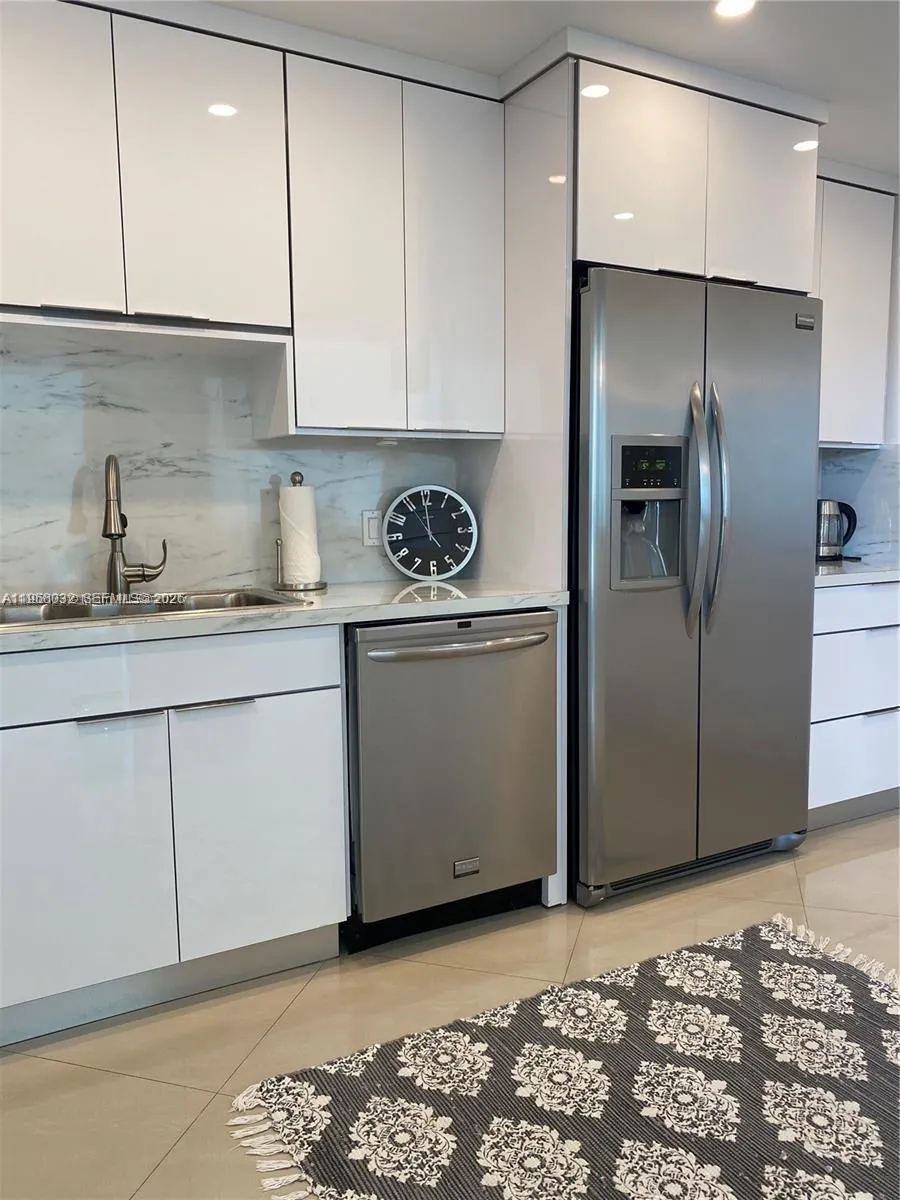 3801 S Ocean Dr #PH16S Hollywood, FL 33019