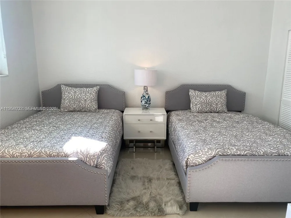 3801 S Ocean Dr #PH16S Hollywood, FL 33019