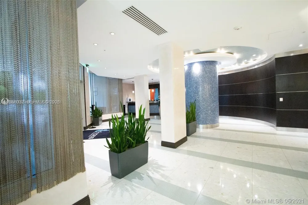 3801 S Ocean Dr #PH16S Hollywood, FL 33019
