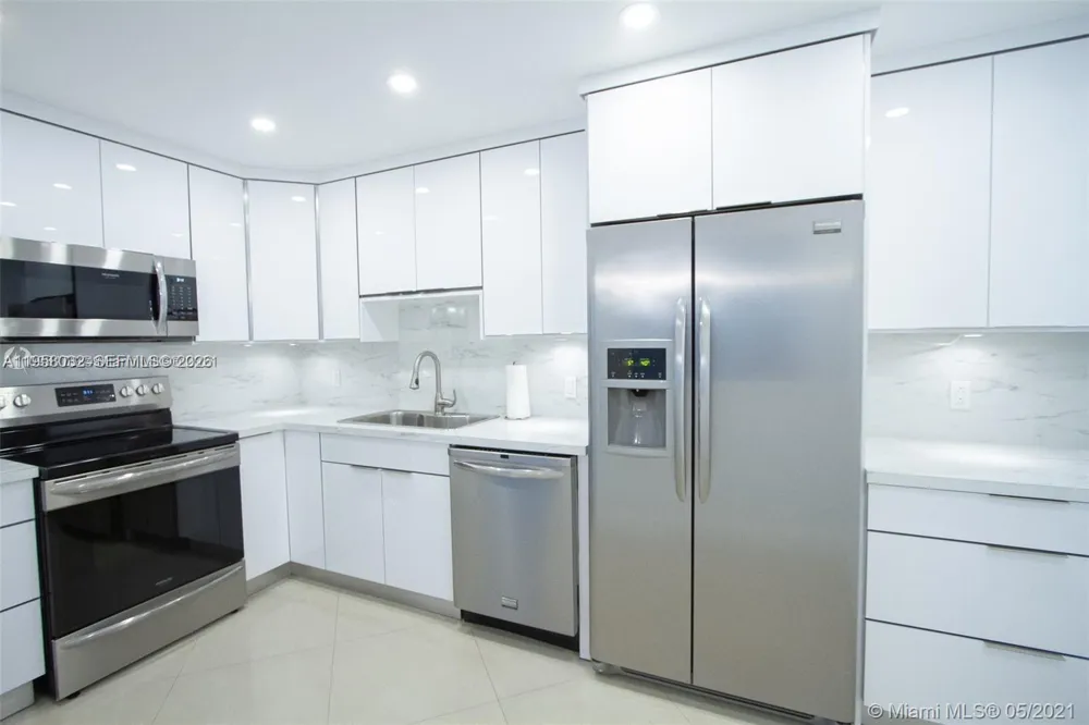 3801 S Ocean Dr #PH16S Hollywood, FL 33019
