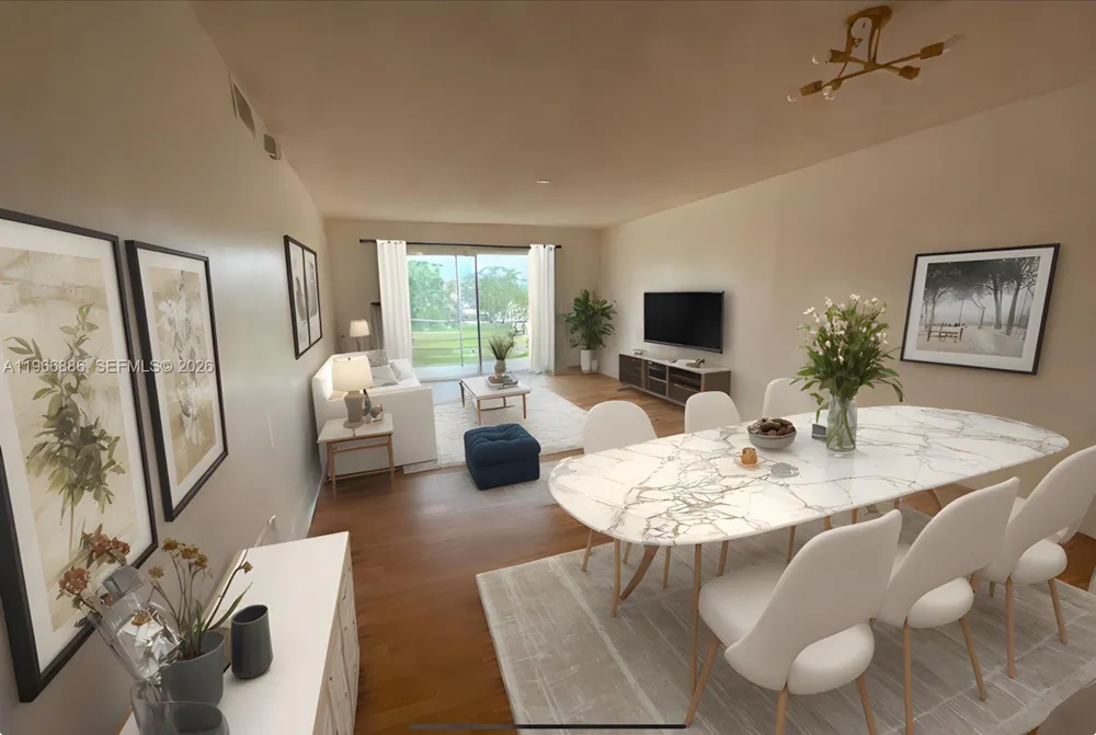 9481 Sunrise Lakes Blvd #302 Sunrise, FL 33322