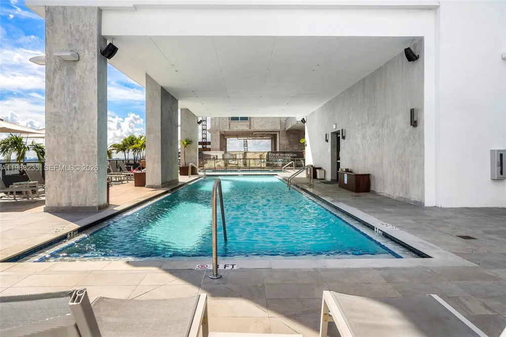 229 SW 9th St #208 Miami, FL 33130