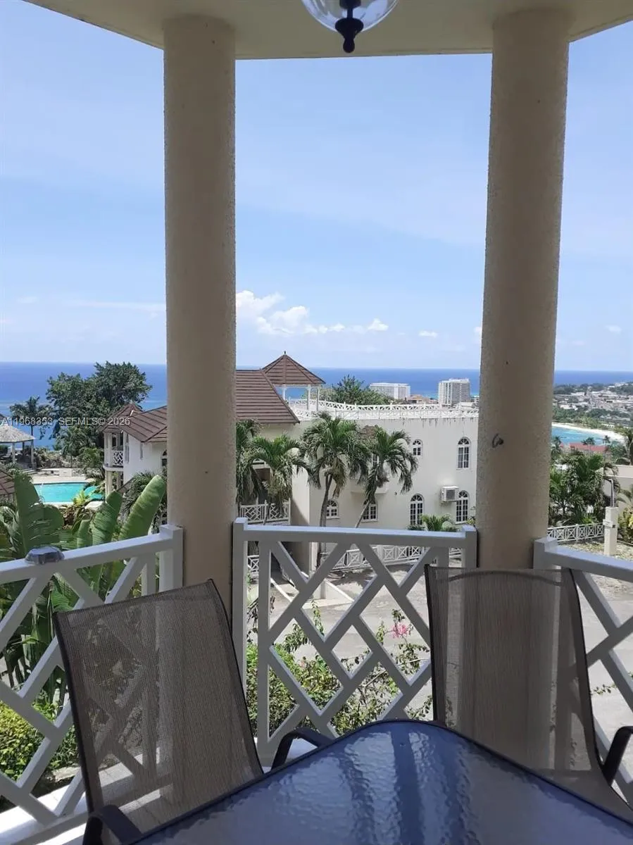 Sky Castles, Ocho Rios #00 