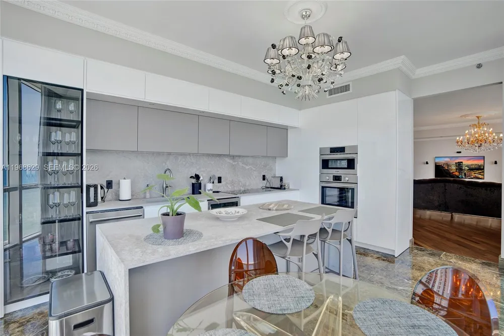 15901 Collins Ave #701 Sunny Isles Beach, FL 33160