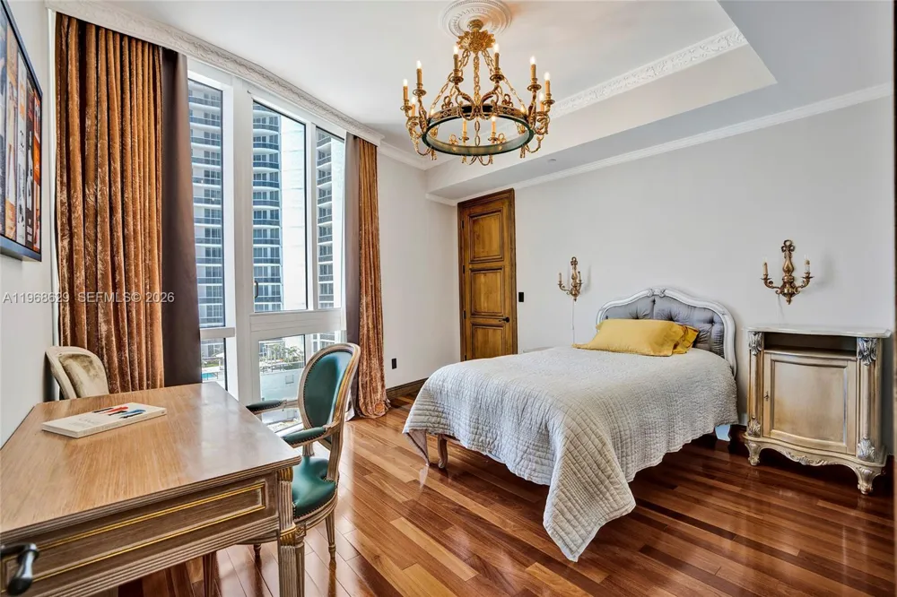 15901 Collins Ave #701 Sunny Isles Beach, FL 33160