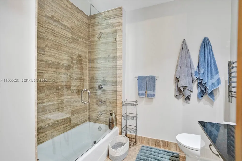 15901 Collins Ave #701 Sunny Isles Beach, FL 33160