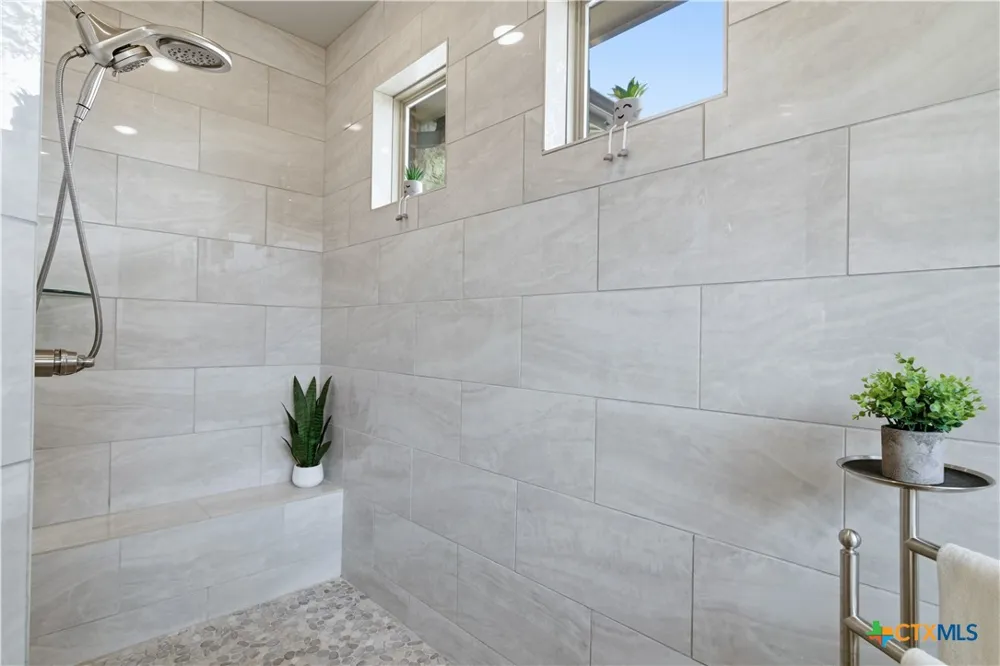 4090 Turning Leaf Drive Nolanville, TX 76559