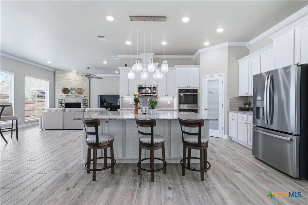 4090 Turning Leaf Drive Nolanville, TX 76559