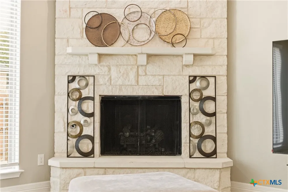 4090 Turning Leaf Drive Nolanville, TX 76559