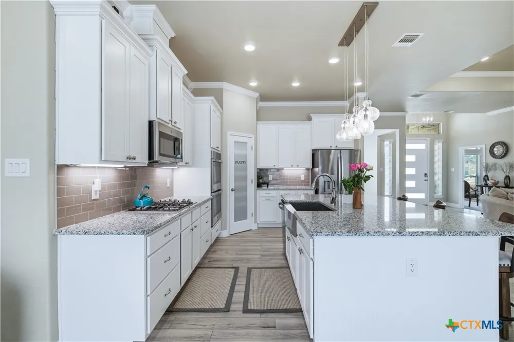 4090 Turning Leaf Drive Nolanville, TX 76559