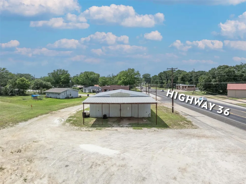 585 State Highway 36 Caldwell, TX 77836