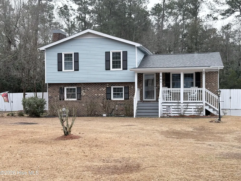 905 E Wilmington Street Burgaw, NC 28425