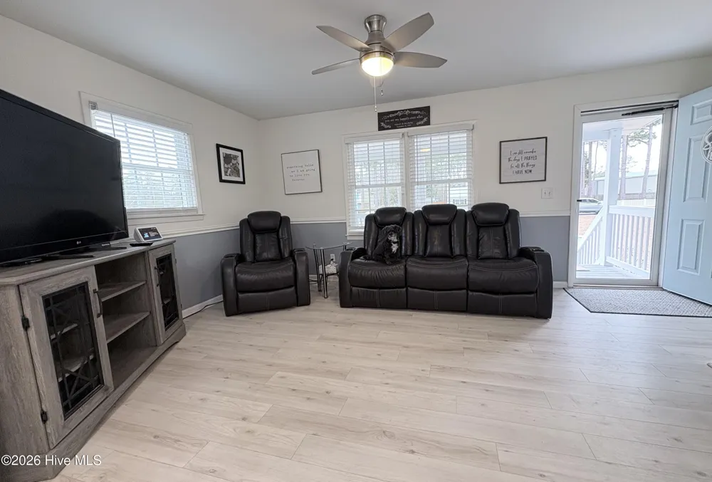 905 E Wilmington Street Burgaw, NC 28425