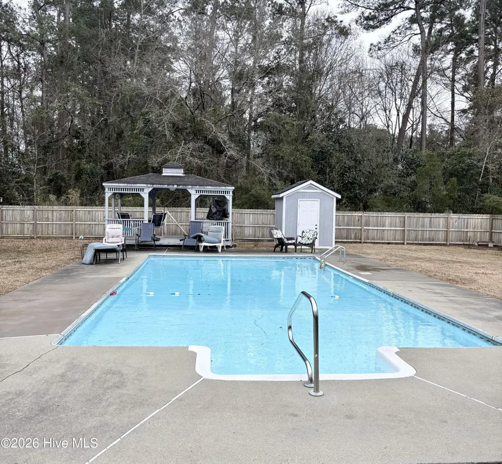 905 E Wilmington Street Burgaw, NC 28425