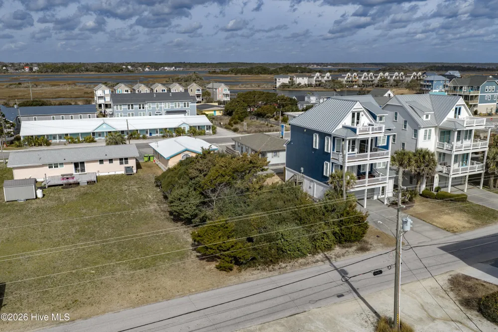 325 Shore Drive Surf City, NC 28445