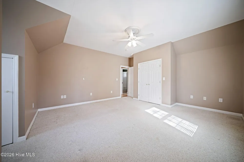 815 Riverview Drive Burgaw, NC 28425