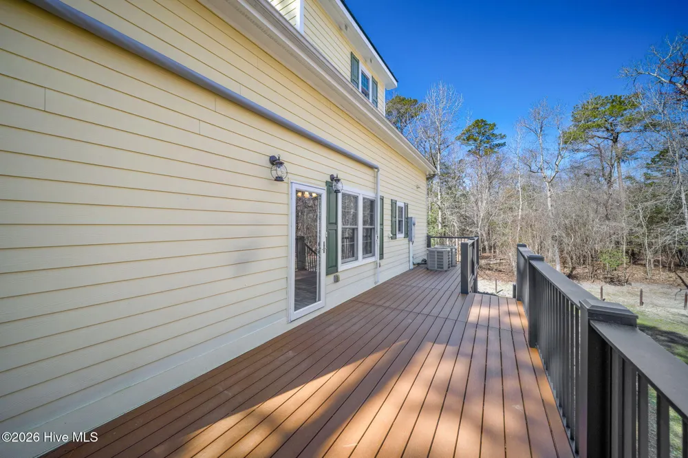 815 Riverview Drive Burgaw, NC 28425