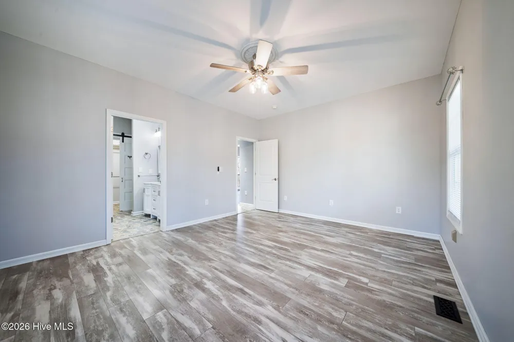 815 Riverview Drive Burgaw, NC 28425