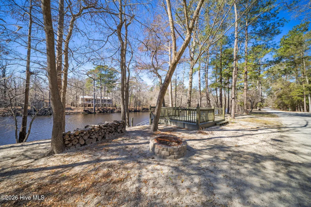815 Riverview Drive Burgaw, NC 28425